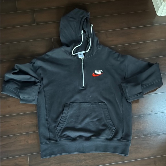 Nike Black Zip Up Sweater with Classic Swoosh - Picture 1 of 2